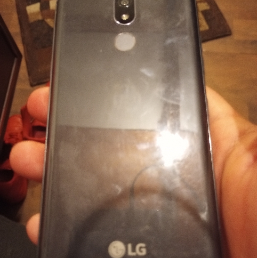 2 lg touch phones